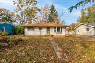150 N Eighth St, Zionsville, IN 46077