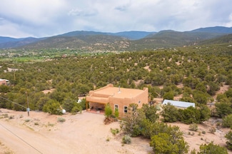 46 Tatanka Trail, Taos, NM 87571