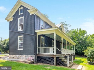 322 Capon St, Strasburg, VA 22657