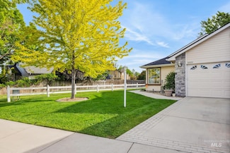 2021 N Interlachen Way, Meridian, ID 83646