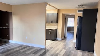 301 NW 177th St Unit 126, Miami, FL 33169
