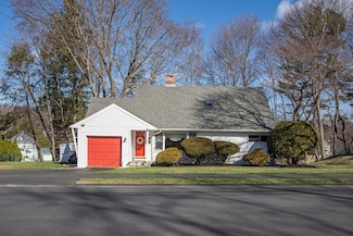 6 University Dr, Natick, MA 01760