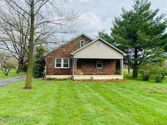 1027 N 3rd St, Bardstown, KY 40004