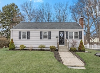 30 Katherine St, North Weymouth, MA 02191