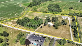 10744 N West County Line Rd, Churubusco, IN 46723