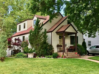 113 Spear St, Metuchen, NJ 08840