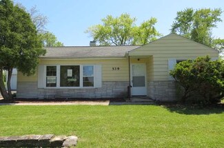 539 W Edgewood Rd, Lombard, IL 60148