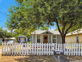 121 Quinta St, San Antonio, TX 78210
