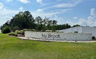 231 Vine Ridge Dr, Winston Salem, NC 27127