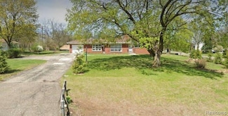 3443 Nichols Rd, Auburn Hills, MI 48326