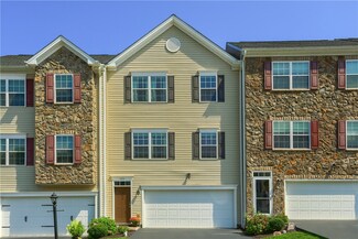 684 Freedom Dr, Carnegie, PA 15106