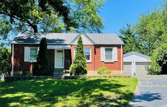 9 Saint Michael Ct, Florissant, MO 63031