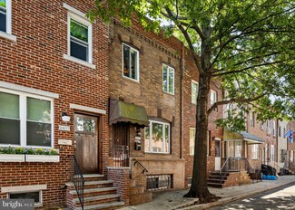 2419 S Warnock St, Philadelphia, PA 19148