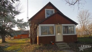 240 Short St, Geneva, IN 46740