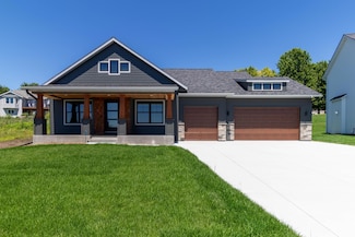 4945 Noble Dr NW, Rochester, MN 55901