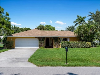 424 Baycrest Dr, Venice, FL 34285