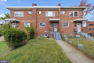 904 Dunster Dr, Oxon Hill, MD 20745