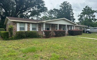 1025 White Ave SE, Live Oak, FL 32064