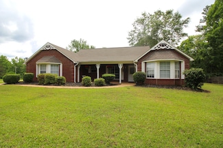 60015 Stagecoach Dr, Amory, MS 38821
