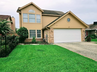 1015 Green Meadow St, Beaumont, TX 77706