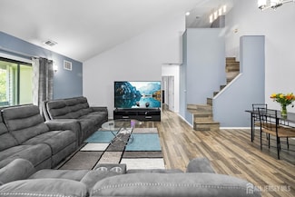 1904 Bayhead Dr, Parlin, NJ 08859