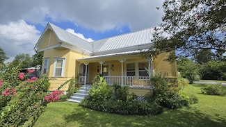 994 Cypress Ave, Cushing, TX 75760