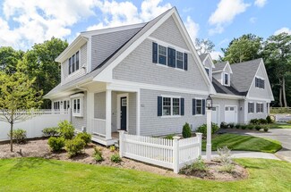 41 Old Main Rd, North Falmouth, MA 02556
