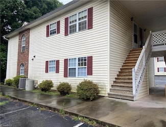 2914 Creekview Ct Unit C, High Point, NC 27265