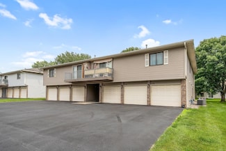 3278 Greenbrier St Unit 3278D, Saint Paul, MN 55127