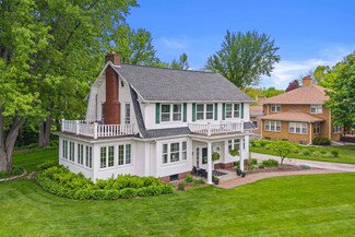 341 Wisconsin River Dr, Port Edwards, WI 54469