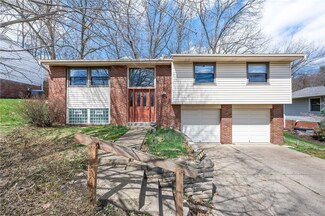 116 Wessex Hills Dr, Coraopolis, PA 15108