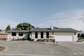 16558 Country Club Dr, Burlington, WA 98233