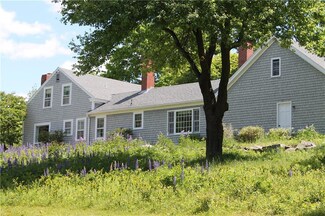 915 Indian Point Rd, Mount Desert, ME 04660