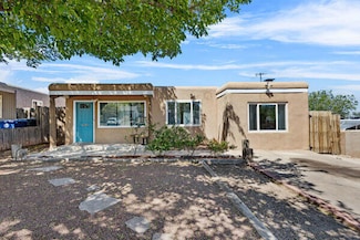 1633 Columbia Dr SE, Albuquerque, NM 87106