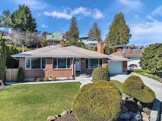 10037 Waters Ave S, Seattle, WA 98178