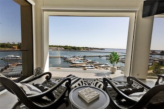 199 Waterpoint Ct Unit 412, Montgomery, TX 77356