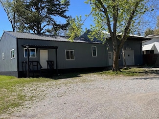 1114 E Us Highway 60, Mountain View, MO 65548