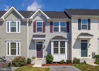 153 Ontario Dr, Falling Waters, WV 25419