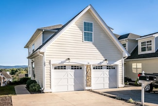 51 Windgate Cir Unit 203, Fishersville, VA 22939