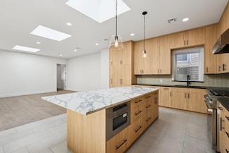 6500 Durham Ave, North Bergen, NJ 07047