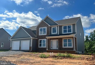1019 River Crest Dr Unit 30, Reading, PA 19605