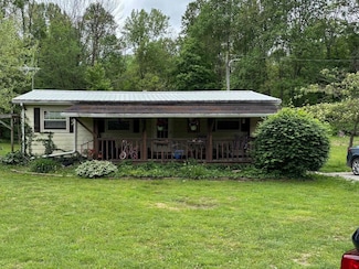 25186 Chapel Rd, Laurel, IN 47024