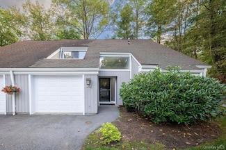 971 Heritage Hills Unit E, Somers, NY 10589