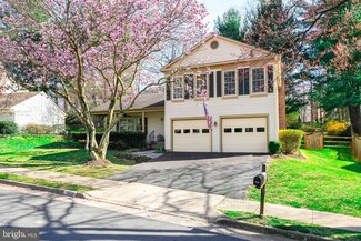 5938 Oak Leather Dr, Burke, VA 22015