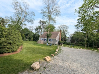 29 Pilgrim Rd, Dennis, MA 02638