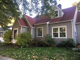 510 E Main St, Paw Paw, MI 49079