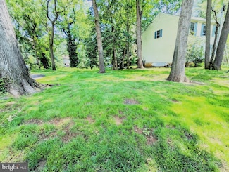 1167 Green Holly Dr, Annapolis, MD 21409
