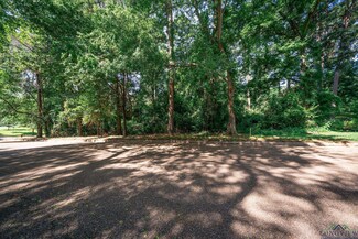 1301 Inwood Rd, Longview, TX 75601
