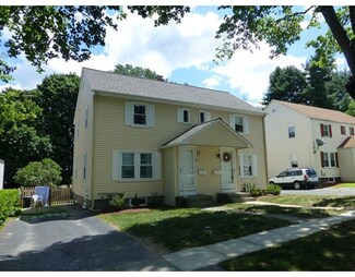 37 Walworth St, Worcester, MA 01602