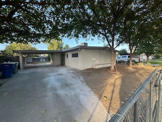 2723 E Lansing Way, Fresno, CA 93726